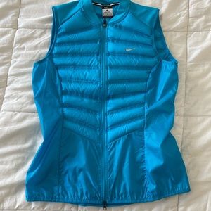 Nike lightweight running vest - blue - size M